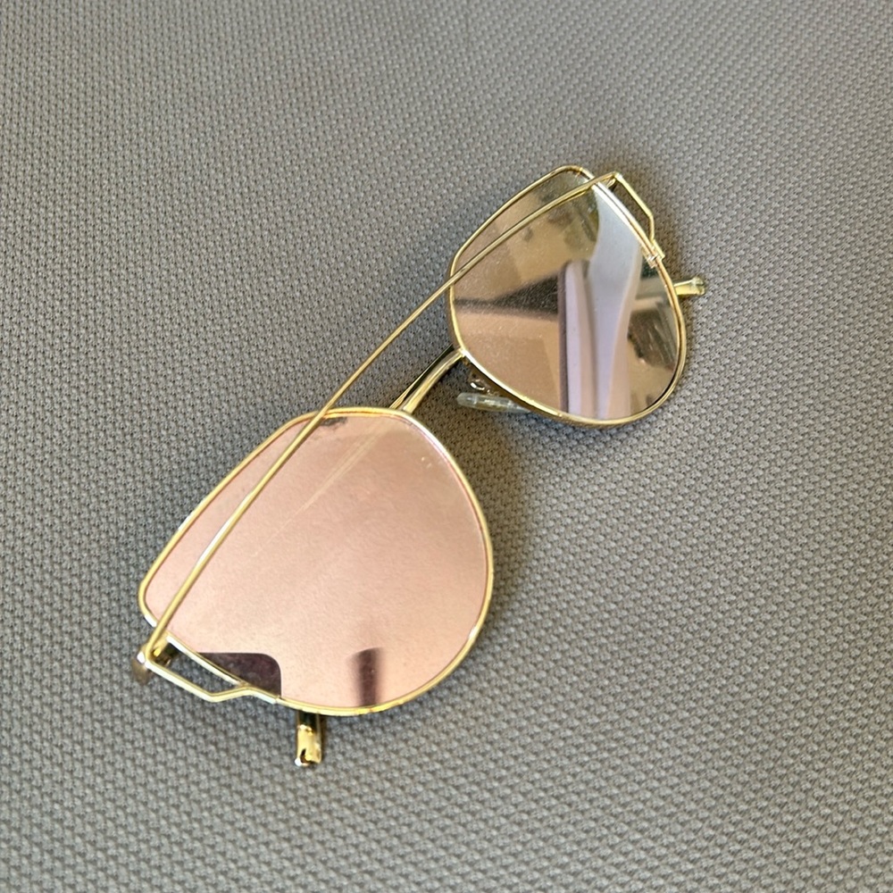 Pink tint sunglasses